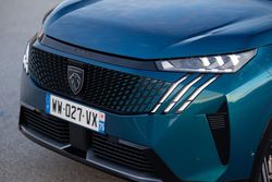 PEUGEOT E3008 COTYTESTDRIVE 2311TC049 web
