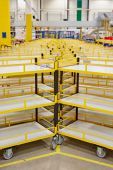 Amazon Dobrovíz_distribuční_centrum_1